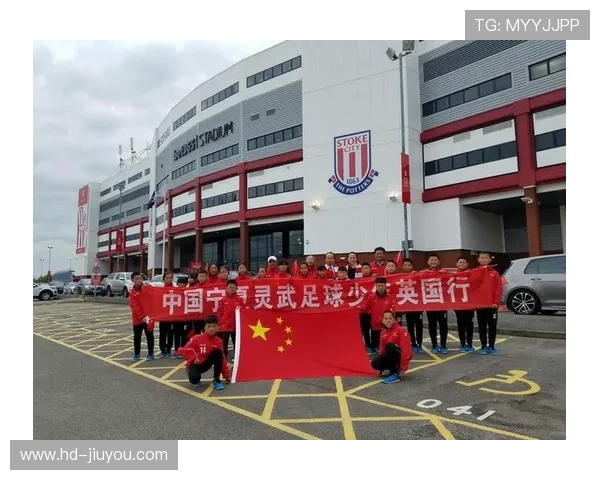 英超俱乐部社区活动增加，青少年足球推广计划启动